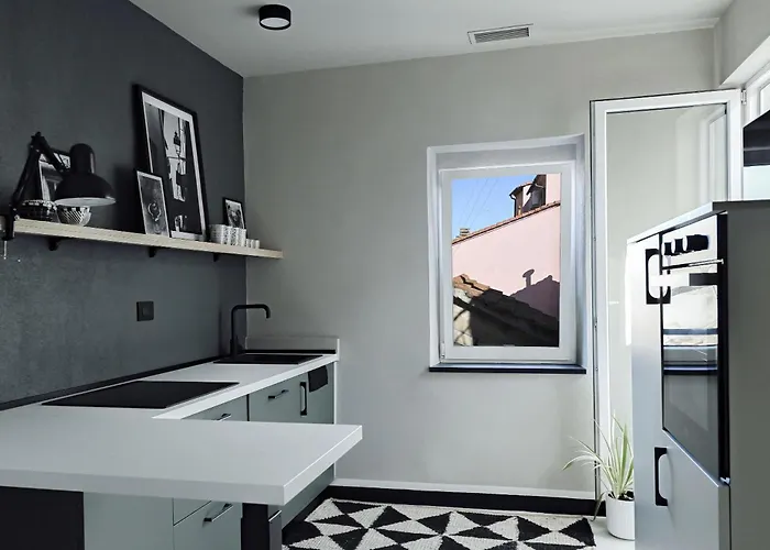 Torri E Tramonti Apartment